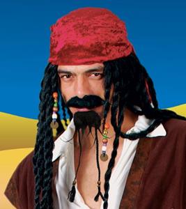 Mooie zwarte sik en snor voor de piraat