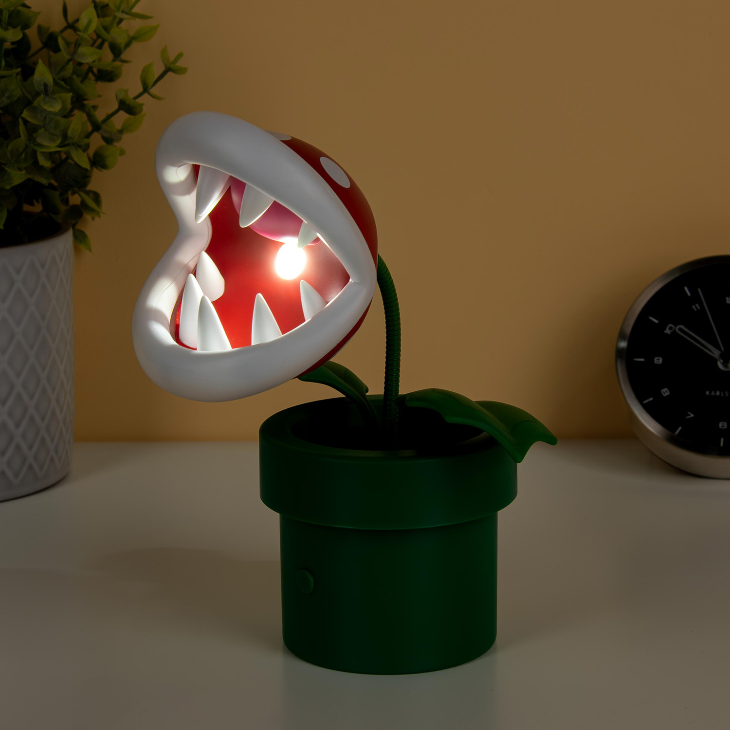 Paladone Nintendo Super Mario Piranha Plant Lamp