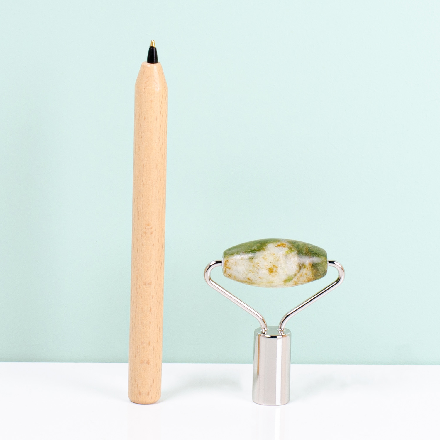 Kikkerland Jade Gezichtsroller Met Pen
