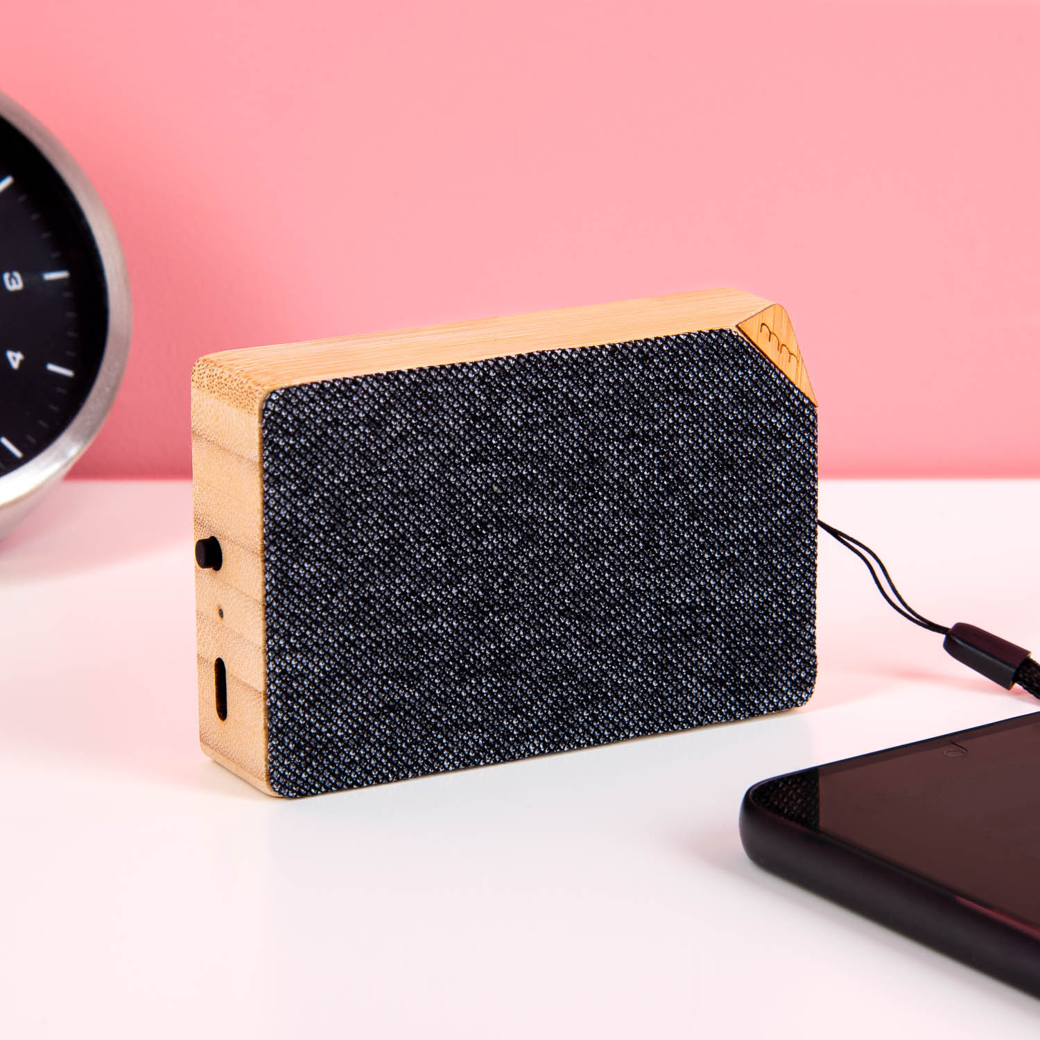MikaMax Bamboe Speaker Op Zonne-energie