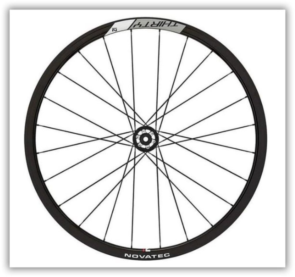 VOORWIEL NOVATEC 30 DISC 6 BOLT 12X100
