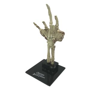 Factory Entertainment Universal Monsters Mini Replica Fossilized Creature Hand 18 cm
