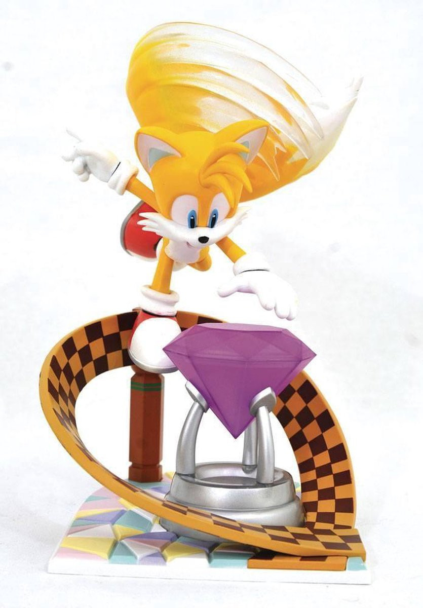 Diamond Select Toys Sonic the Hedgehog: Tails PVC Diorama