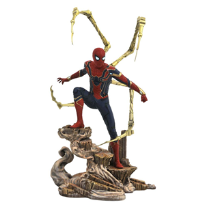 Diamond Select Marvel PVC Statue Iron Spider-Man