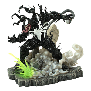 Diamond Select Marvel Deluxe PVC Diorama Venom