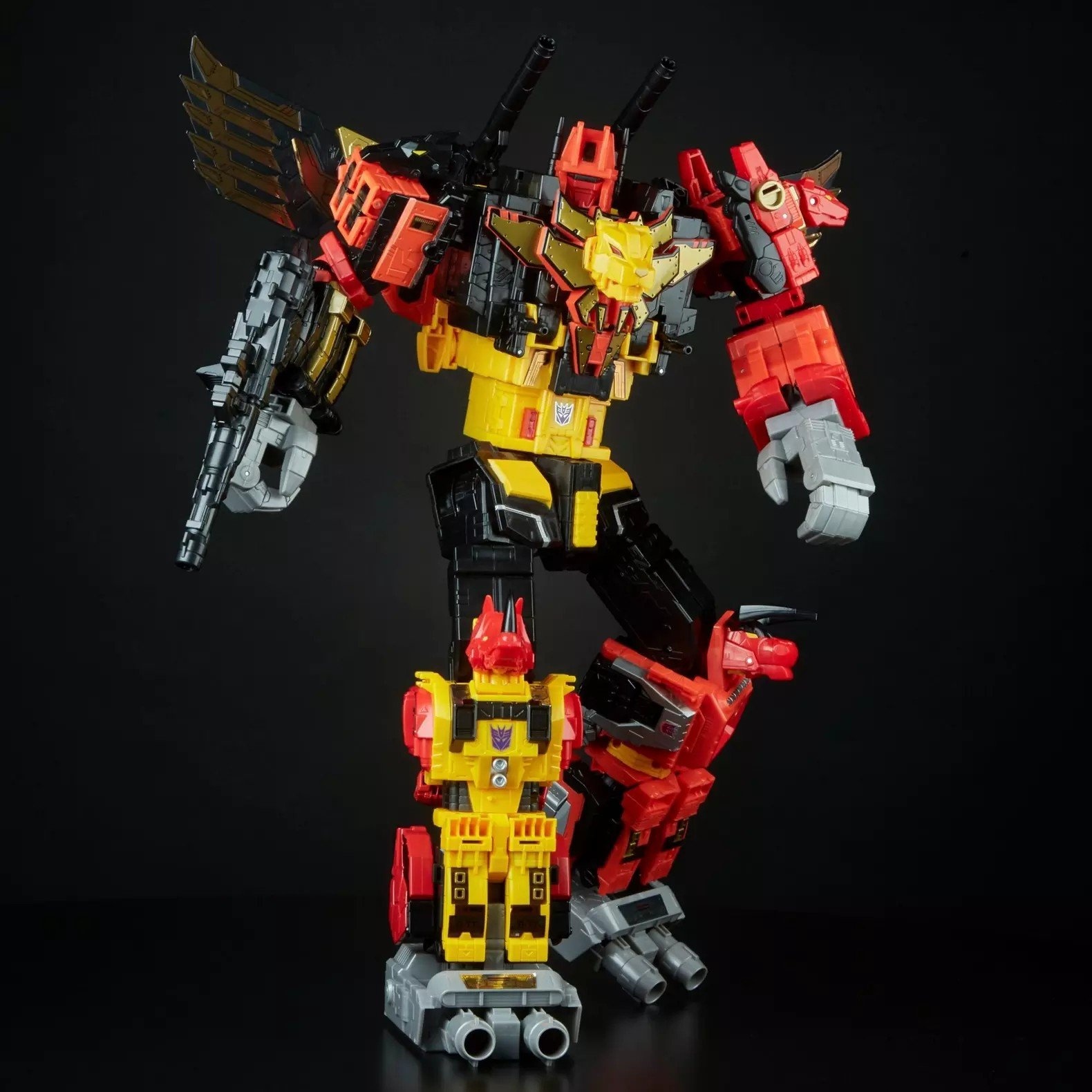 Hasbro Transformers Titan Class Predaking