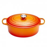 lecreuset Le Creuset Signature Bräter oval 33 cm ofenrot, Emaille hell - Der ovale Le Creuset Signature Bräter ist ein wahrer Alleskönner. Keine Herausforderung ist mit ihm zu groß. Braten,