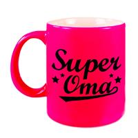 Super Oma Tekst Cadeau Mok / Beker - 330 Ml - Neon Roze - Kado Koffiemok / Theebeker