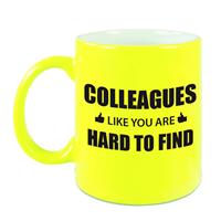 Personeel / Werknemer Cadeau Mok Neon Geel/ Colleagues Like You Are Hard To Find - Collega Bedankt Cadeau