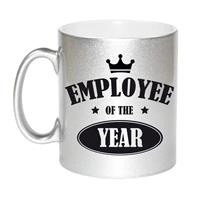 1x Stuks Collega Cadeau Mok / Beker Employee Of The Year/ Werknemer Van Het Jaar - Zilver - Personeel Cadeau