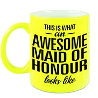 This Is What An Awesome Maid Of Honour Looks Like Tekst Cadeau Mok / Beker - Neon Geel - 330 Ml - Bruiloft Getuige Kado