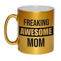 Mama Cadeau Mok / Beker Met Tekst Freaking Awesome Mom - Goud - Kado Mokken / Bekers - Cadeau Moeder