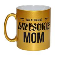 Mama Cadeau Mok / Beker Met Tekst I Am A Freaking Awesome Mom - Goud - Kado Mokken / Bekers - Cadeau Moeder