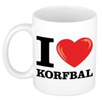 I Love Korfbal Wit Met Rood Hartje Koffiemok / Beker 300 Ml - Keramiek - Cadeau Voor Korfballetjes Liefhebber