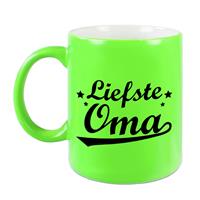 Liefste Oma Tekst Cadeau Mok / Beker - 330 Ml - Neon Groen - Kado Koffiemok / Theebeker