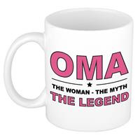 Oma The Woman The Myth The Legend Cadeau Mok / Beker Wit - 300 Ml - Verjaardag / Moederdag - Kado Koffiemok / Theebeker