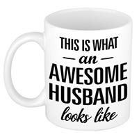 This Is What An Awesome Husband Looks Like Cadeau Mok / Beker - 300 Ml - Verjaardag / Vaderdag - Kado Mok / Beker