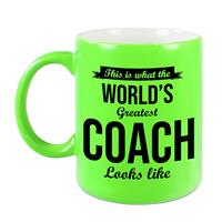 What The Worlds Greatest Coach Looks Like Mok - Cadeau Mok/beker - Neon Groen - 330 Ml - Trainer Bedankt Cadeau