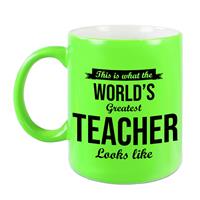 What The Worlds Greatest Teacher Looks Like Cadeau Mok / Beker - 330 Ml - Neon Groen - Bedankt Cadeau Juf / Meester