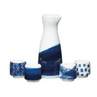 Neuetischkultur Sake-Set, Flasche mit 4 Becher World of Flavours blau/weiß