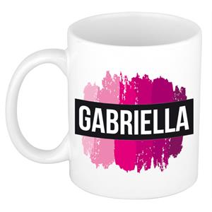 Bellatio Gabriella naam cadeau mok / beker met roze verfstrepen - Cadeau collega/ moederdag/ verjaardag of als persoonlijke mok werknemers
