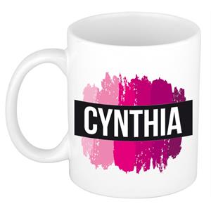 Bellatio Cynthia naam cadeau mok / beker met roze verfstrepen - Cadeau collega/ moederdag/ verjaardag of als persoonlijke mok werknemers
