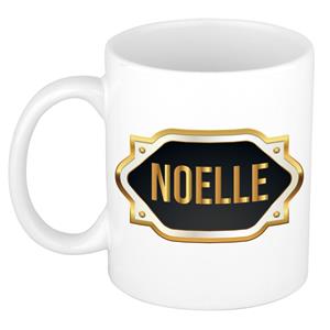 Bellatio Noelle naam cadeau mok / beker met gouden embleem - kado verjaardag/ moeder/ pensioen/ geslaagd/ bedankt