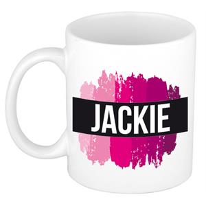 Bellatio Jackie naam cadeau mok / beker met roze verfstrepen - Cadeau collega/ moederdag/ verjaardag of als persoonlijke mok werknemers
