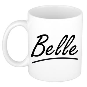 Bellatio Belle naam cadeau mok / beker sierlijke letters - Cadeau collega/ moederdag/ verjaardag of persoonlijke voornaam mok werknemers