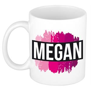 Bellatio Megan naam cadeau mok / beker met roze verfstrepen - Cadeau collega/ moederdag/ verjaardag of als persoonlijke mok werknemers