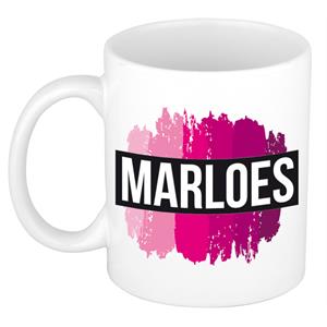 Bellatio Marloes naam cadeau mok / beker met roze verfstrepen - Cadeau collega/ moederdag/ verjaardag of als persoonlijke mok werknemers