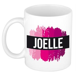 Bellatio Joelle naam cadeau mok / beker met roze verfstrepen - Cadeau collega/ moederdag/ verjaardag of als persoonlijke mok werknemers