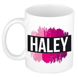 Bellatio Haley naam cadeau mok / beker met roze verfstrepen - Cadeau collega/ moederdag/ verjaardag of als persoonlijke mok werknemers