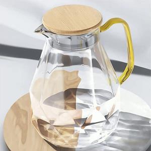 SUNEE Wasserkocher Glaskaraffe mit Bambus Deckel Wasserkaraffe im Diamant Design, für langlebig Hitzebeständig Wasserkrug für Eistee/Milch/Kaffee