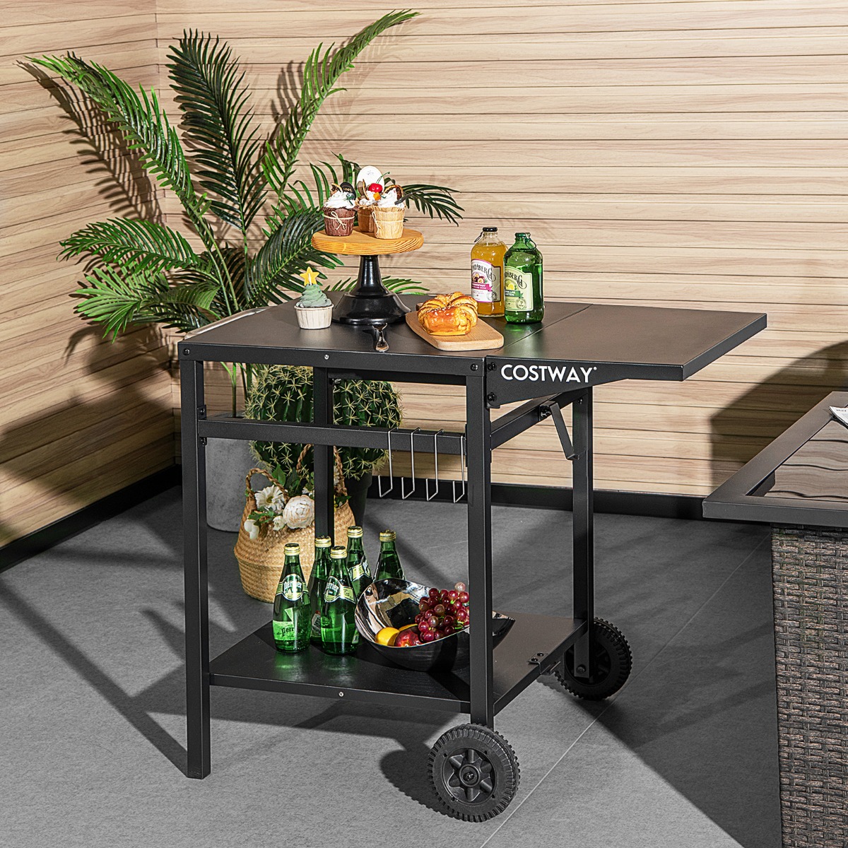 Costway Grillwagen met Inklapbaar Tafelblad Beweegbare Campingtafel met 2 Planken en 4 Haken Metalen Grilltafel voor Buiten Zwart