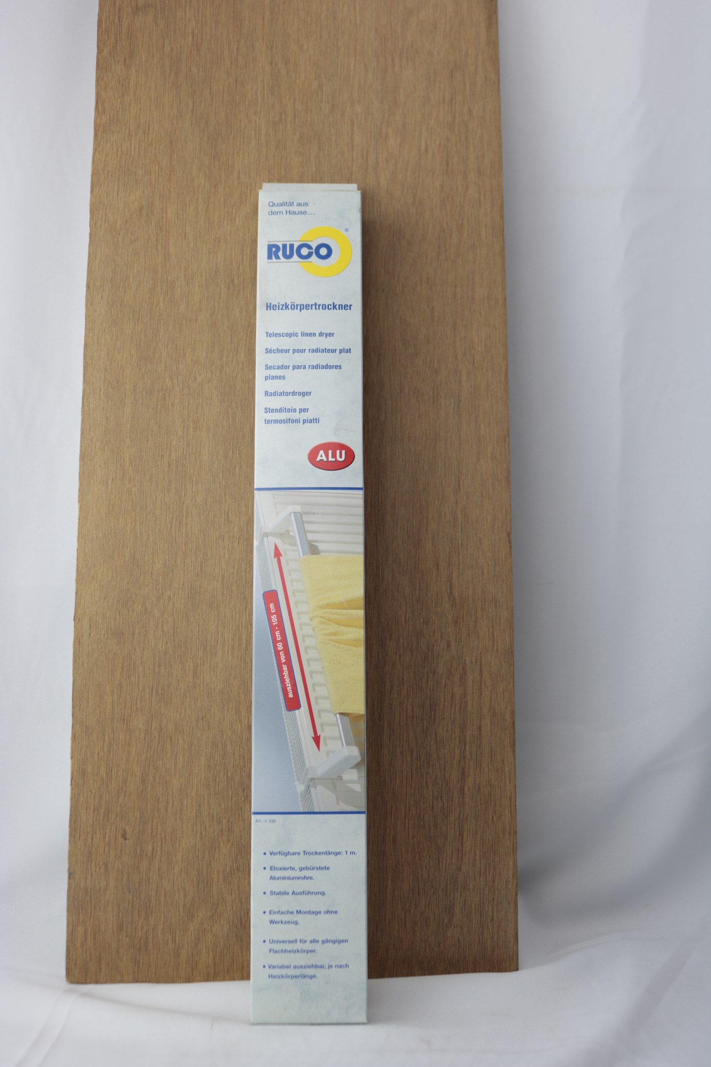Merkloos Radiatorrekje Uitschuifbaar