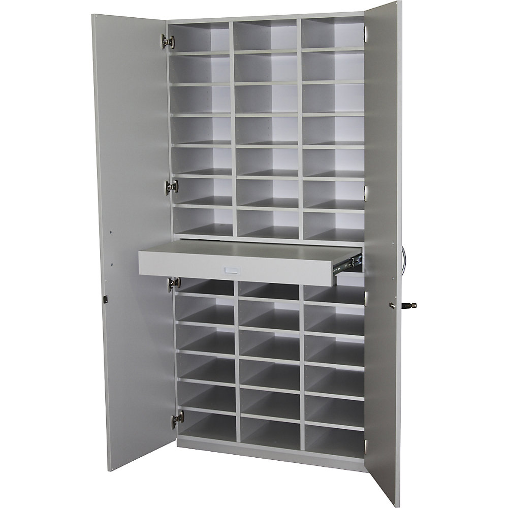 Eurokraft pro Sorteerkast met vleugeldeuren en sorteertafel, h x b x d = 1864 x 913 x 440 mm, 39 vakken, lichtgrijs RAL 7035