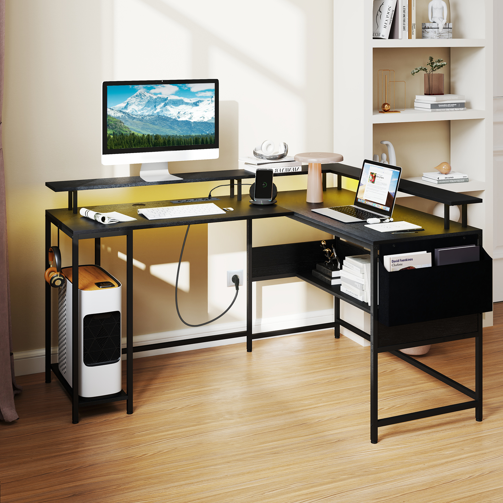 Costway L-vormige Gamingtafel met LED-verlichting & Stopcontacten Computerbureau met Monitorstandaard Zwart