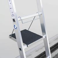MUNK Inhangbaar platform trap R13, voor bokladders met sporten, van geprofileerde plaat, l x b = 300 x 284 mm