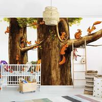 Bilderwelten Kindertapete - Zuhause der Einhörnchen - Eichhörnchen Waldtapete Vlies Fototapete Baum Breit Größe HxB: 255cm x 384cm