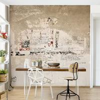 Bilderwelten Tapete Betonoptik - Alte Betonwand mit Bertolt Brecht Versen - Vliestapete Quadrat Größe HxB: 288cm x 288cm