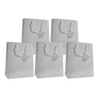 Cepewa Set van 8x stuks luxe papieren giftbags/cadeau tasjes zilver met glitters 21 x 26 x 10 cm -