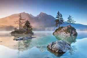 KUNSTLOFT Vliestapete »Lake and Mountains«, lichtbeständige Design Tapete