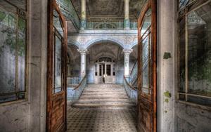 KUNSTLOFT Vliestapete »Vintage Villa Entry«, lichtbeständige Design Tapete