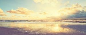 KUNSTLOFT Vliestapete »Sunrise Beach«, lichtbeständige Design Tapete