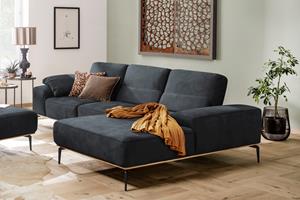 W.Schillig Ecksofa run, mit elegantem Holzsockel, Füße in Schwarz pulverbeschichtet, Breite 299 cm