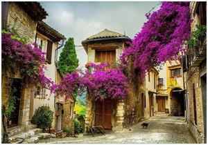 Wallario Vliestapete »Malerische Stadt in der Provence mit bunten Blumen«, Seidenmatte Oberfläche, hochwertiger Digitaldruck, in verschiedenen Größen erhältlich