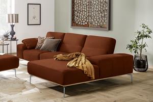 W.Schillig Ecksofa run, mit elegantem Holzsockel, Füße in Chrom glänzend, Breite 299 cm