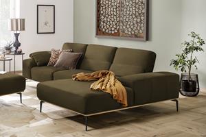 W.Schillig Ecksofa run, mit elegantem Holzsockel, Füße in Schwarz pulverbeschichtet, Breite 299 cm