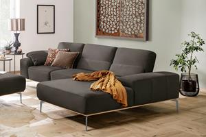 W.Schillig Ecksofa run, mit elegantem Holzsockel, Füße in Silber matt, Breite 319 cm